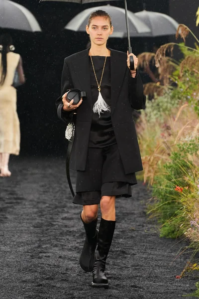 Look 23